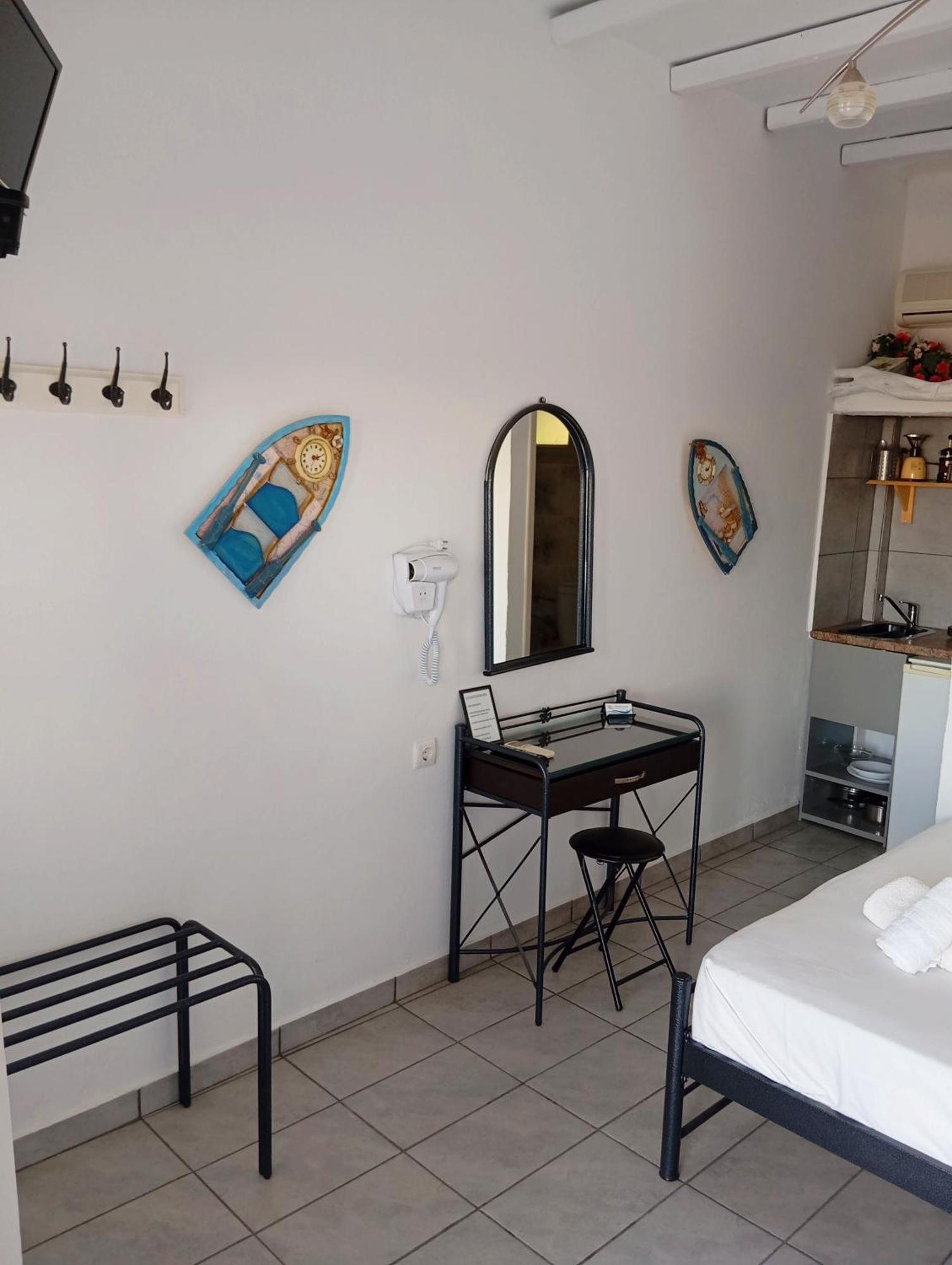 Lucas B Panorama Appartement Alopronia Buitenkant foto